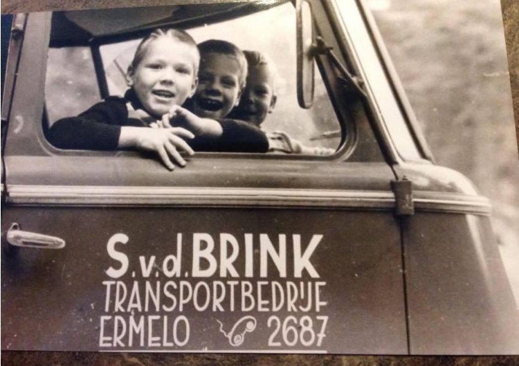 Magazine 80 jaar St vd Brink