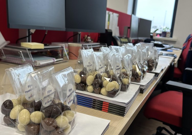 Magazine 80 jaar St vd Brink