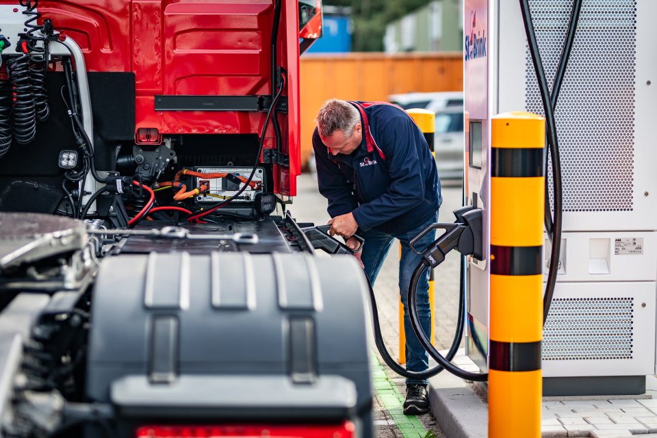 St vd Brink is koploper in duurzaam transport