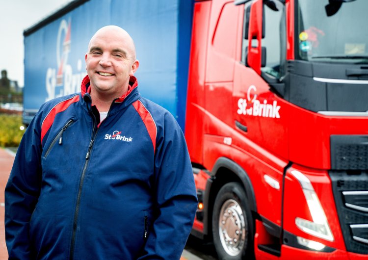 Huiftransport door St vd Brink